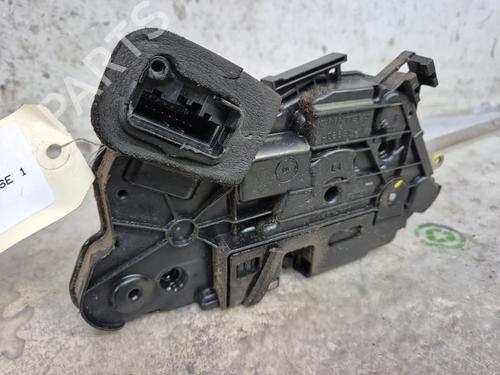 Used Front left lock SKODA FABIA III (NJ3) 1.2 TSI (90 hp) 29643998