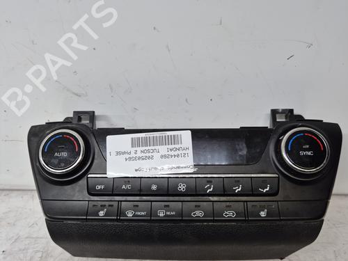 Used Climate control HYUNDAI TUCSON (TL, TLE) 1.7 CRDi (116 hp) 32307814