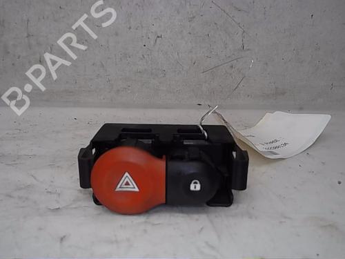 Used Warning switch RENAULT CLIO III Grandtour (KR0/1_) 1.5 dCi (KR0F) (86 hp) 13834670