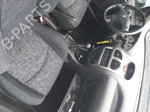 Left mirror PEUGEOT 206 Hatchback (2A/C) 2.0 HDI 90 | BP22018264C26 