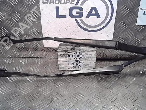 Used Front windshield wiper arm OPEL ASTRA J (P10) 2.0 CDTI (68) (165 hp) 14552760