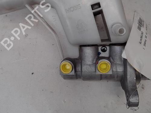 Used Brake master cylinder HYUNDAI ix35 (LM, EL, ELH) 1.7 CRDi (116 hp) 15656857