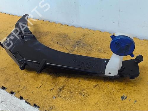 Used Windscreen washer tank PEUGEOT 308 II (LB_, LP_, LW_, LH_, L3_) 1.2 THP 110 (110 hp) 23140603