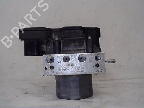 Used ABS pump RENAULT TWINGO III (BCM_, BCA_) 1.0 SCe 75 (73 hp) 13845375