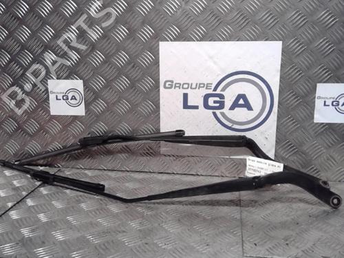 Used Front windshield wiper arm RENAULT TWINGO III (BCM_, BCA_) [2014-2025]  14552912
