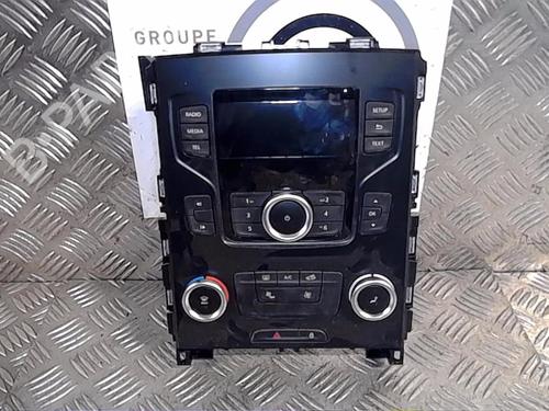 Used Display monitor RENAULT MEGANE IV Hatchback (B9A/M/N_) [2015-2025]  13853860