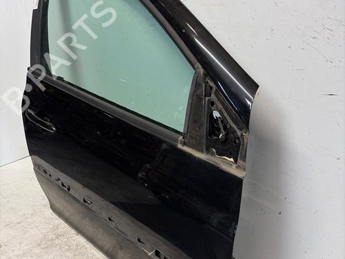 Used Right front door Right front door 38428289 38428289