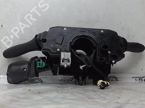 Used Steering column stalk DACIA DUSTER (HM_) 1.5 dCi 115 (HMAD) (116 hp) 17219222