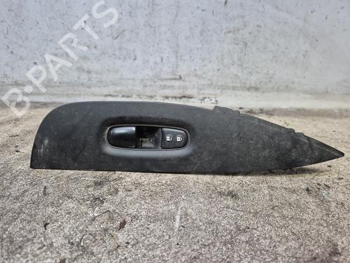 Used Right front window switch NISSAN QASHQAI II (J11, J11_) 1.2 DIG-T (115 hp) 29195884