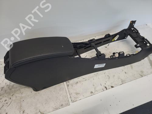 Used Armrest / Center console RENAULT LAGUNA III (BT0/1) 2.0 dCi (BT07, BT0J, BT14, BT1A, BT1S) (131 hp) 31029720