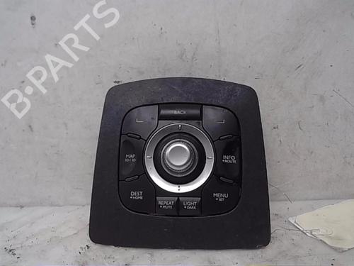 Used Switch RENAULT SCÉNIC III (JZ0/1_) 1.9 dCi (JZ0J, JZ1J, JZ1K, JZ1S) (131 hp) 13829376