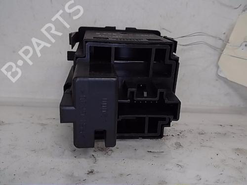 Used Headlight switch RENAULT MEGANE III Coupe (DZ0/1_) 2.0 R.S. (265 hp) 14562452