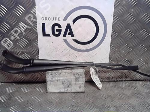 Used Front windshield wiper arm DACIA LODGY (JS_) 1.3 TCe 130 (JSNE) (131 hp) 14558547