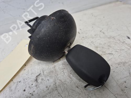 Tankdæksel DACIA DUSTER (HS_) 1.5 dCi (109 hp) 33211316