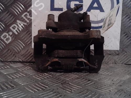Used Right front brake caliper BMW 1 Convertible (E88) 123 d (204 hp) 14521098