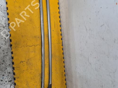 Roof bar JEEP CHEROKEE (KJ) 2.8 CRD 4x4 00K55360418AK