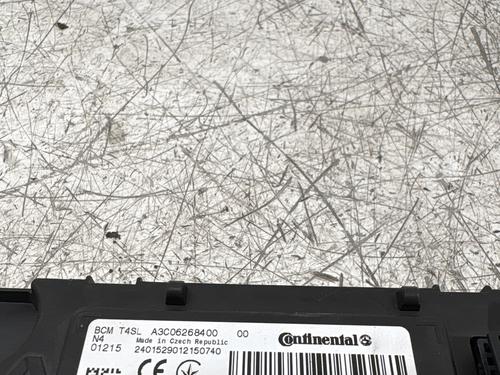 Fuse box DACIA DUSTER (HM_) 1.5 dCi 115 4x4 (HMAD) | BP38941866E1 - Image 3