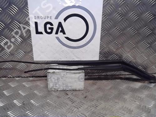 Used Front windshield wiper arm RENAULT TALISMAN (LP_) 1.6 TCe 200 (200 hp) 14557209