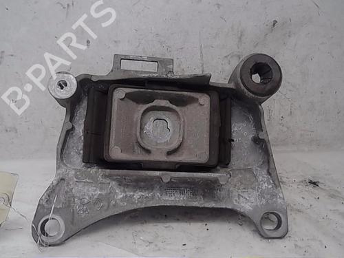 Used Engine mount RENAULT MEGANE III Hatchback (BZ0/1_, B3_) 2.0 dCi (BZ0Y) (150 hp) 14567496