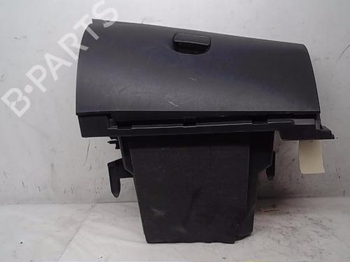 Used Glove box RENAULT MEGANE III Hatchback (BZ0/1_, B3_) 2.0 dCi (BZ0Y) (150 hp) 13834913