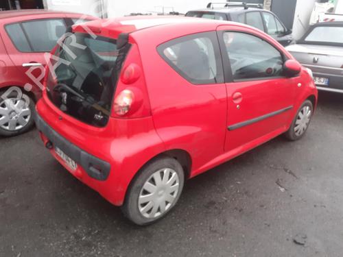 Right front door PEUGEOT 107 (PM_, PN_) 1.0 | BP13831116C3 