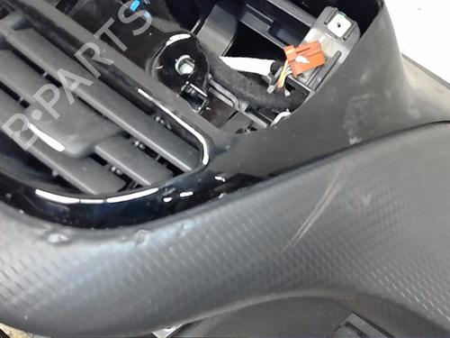 Dashboard PEUGEOT 208 I (CA_, CC_) 1.2 VTI 82 | BP20141220C46 