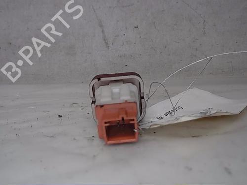 Advarselsbryter PEUGEOT 1007 (KM_) 1.4 HDi (68 hp) 13831570