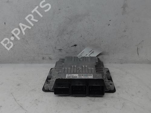Used Engine control unit (ECU) PEUGEOT 308 I (4A_, 4C_) 1.6 HDi (112 hp) 15226038