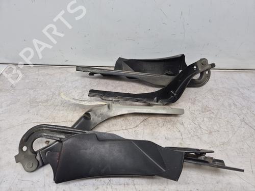 Used Hinge/Door check strap PEUGEOT 407 (6D_) 2.2 16V (6D3FYH, 6D3FYE) (163 hp) 32376793