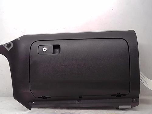 Used Glove box VW SCIROCCO III (137, 138) 2.0 TDI (140 hp) 13829448
