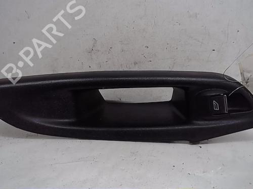 Used Right rear window switch FORD FOCUS III [2010-2020]  13838344