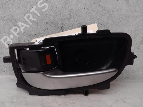 Used Front left interior door handle TOYOTA YARIS (_P13_) 1.3 (NSP130_, NSP130) (99 hp) 15907623