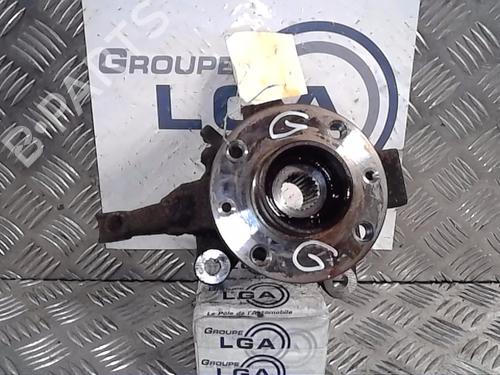Used Left front steering knuckle DACIA SANDERO II [2012-2025]  14552440