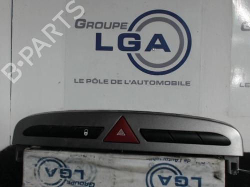 Used Warning switch PEUGEOT 308 I (4A_, 4C_) 1.6 HDi (90 hp) 13870747