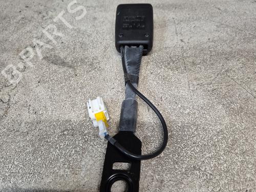 Used Seat buckle CITROËN DS4 (NX_) 2.0 HDi / BlueHDi 135 (136 hp) 27580618