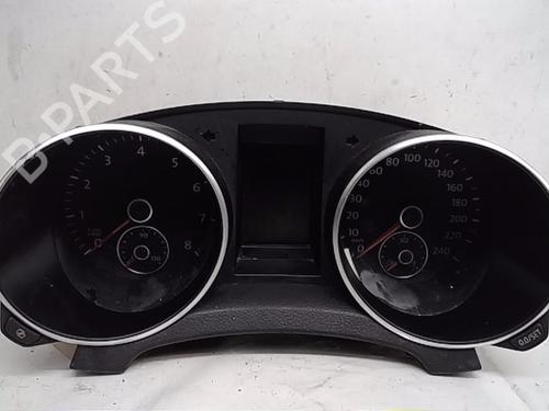 Instrument cluster VW GOLF VI (5K1) 1.4 | BP13840225C47 