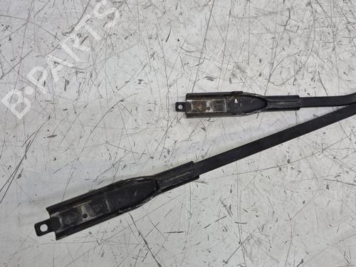 Used Front windshield wiper arm Front windshield wiper arm 37597125 37597125