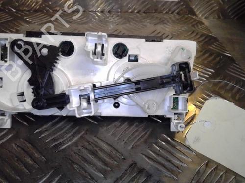 climate-control-citroen-c3-picasso-sh_-00006452n0-2008-13865623 main image