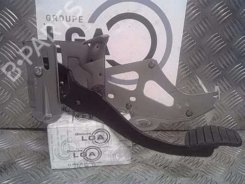 Used Break pedal RENAULT KANGOO Express (FW0/1_) [2008-2025]  14554714