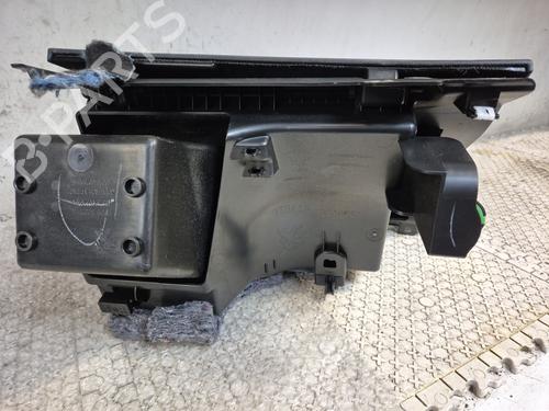 Glove box PEUGEOT 3008 II SUV (MC_, MR_, MJ_, M4_) 2.0 BlueHDi 180 | BP26702409C95 