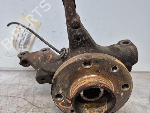 Used Left front steering knuckle DACIA SANDERO III 1.0 TCe 100 (101 hp) 32307686