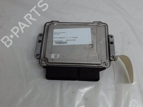 Used Engine control unit (ECU) KIA CARENS III MPV (UN) 2.0 CRDi 140 (140 hp) 13821412