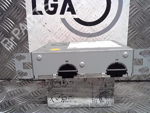 Used Radio RENAULT TWINGO III (BCM_, BCA_) 0.9 TCe 95 (92 hp) 13851794