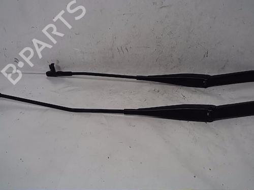 Used Front windshield wiper arm FORD FOCUS II (DA_, HCP, DP) [2004-2013]  14563617