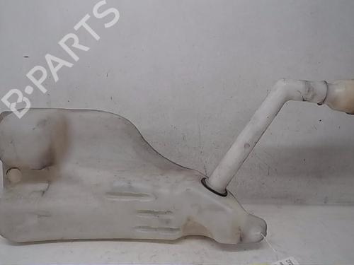Used Windscreen washer tank RENAULT MEGANE III Grandtour (KZ0/1) 1.5 dCi (KZ09, KZ0D, KZ1G, KZ29, KZ14, KZ1W, KZ10, KZ1F,... (110 hp) 13832600