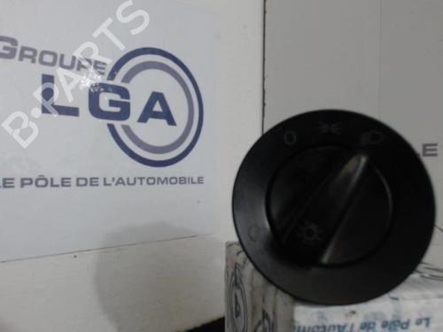 Used Headlight switch VW GOLF IV (1J1) 1.9 TDI (130 hp) 14549555