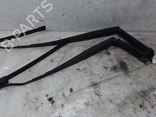 Front windshield wiper arm KIA SPORTAGE III (SL) 1.7 CRDi | BP16849588C143 