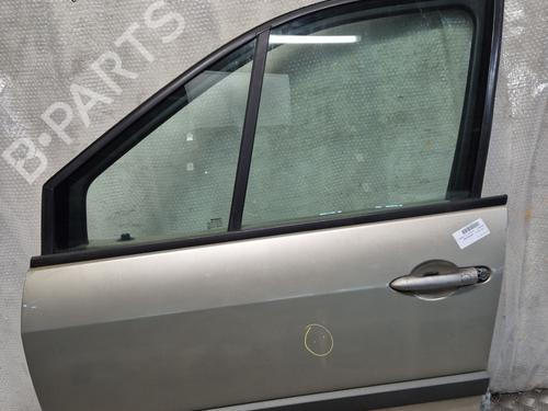 Portier links voor RENAULT SCÉNIC II (JM0/1_) 1.5 dCi (JM1F) (86 hp) 31029730