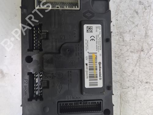 Sikringsdåse DACIA SANDERO II TCe 90 (B8M1, B8MA, B8AC) (90 hp) 31283407