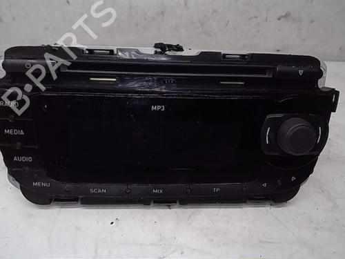 Used Radio SEAT IBIZA IV (6J5, 6P1) 1.2 TDI (75 hp) 13834434